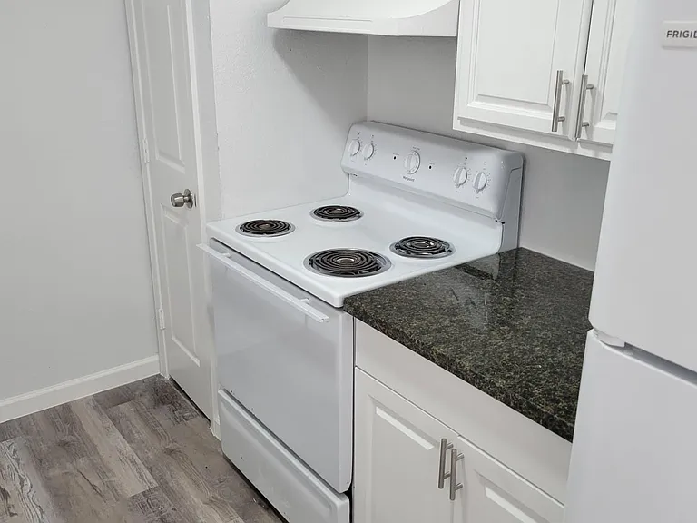 4525 Weaver Rd #15 — Photo 14