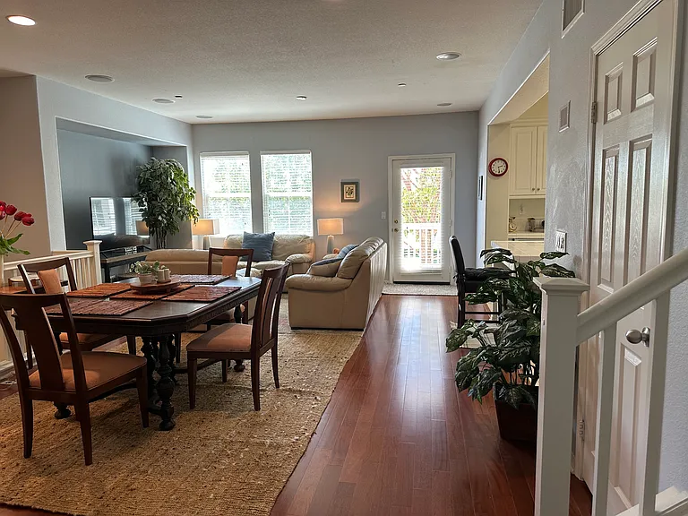 3066 Roia Ln — Photo 7
