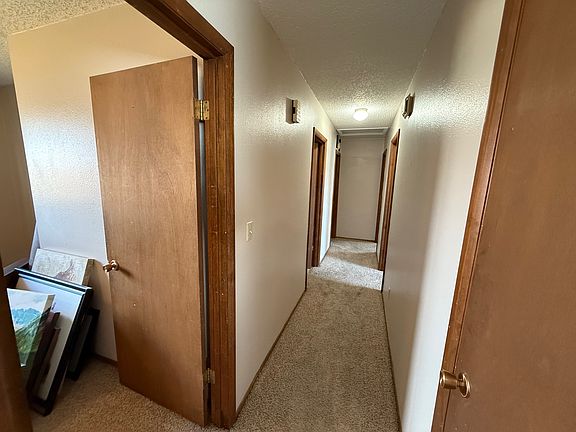 5th image of 93 Stiles Ave