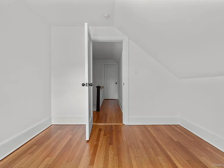 51-53 Park Ave #51 — Photo 22