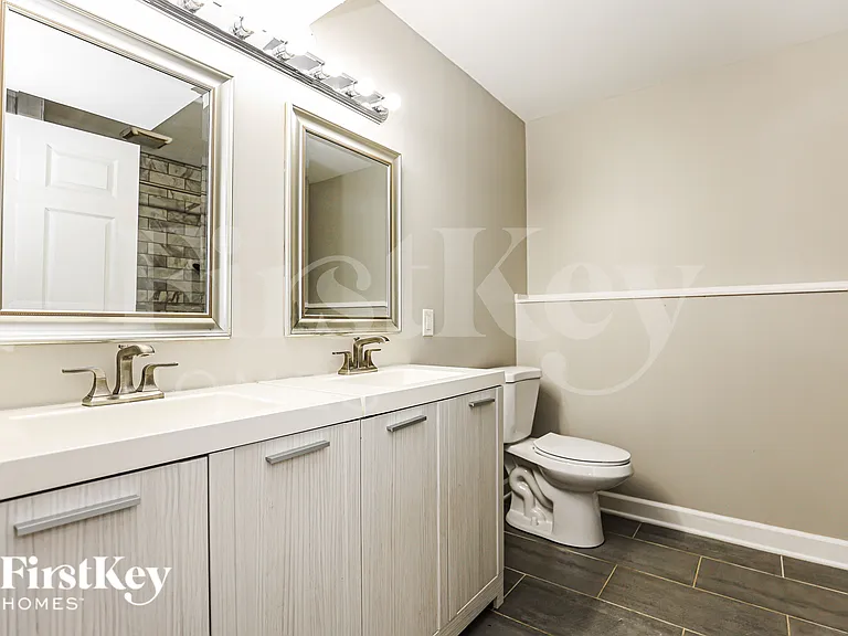 4207 Edinburgh Dr — Photo 11