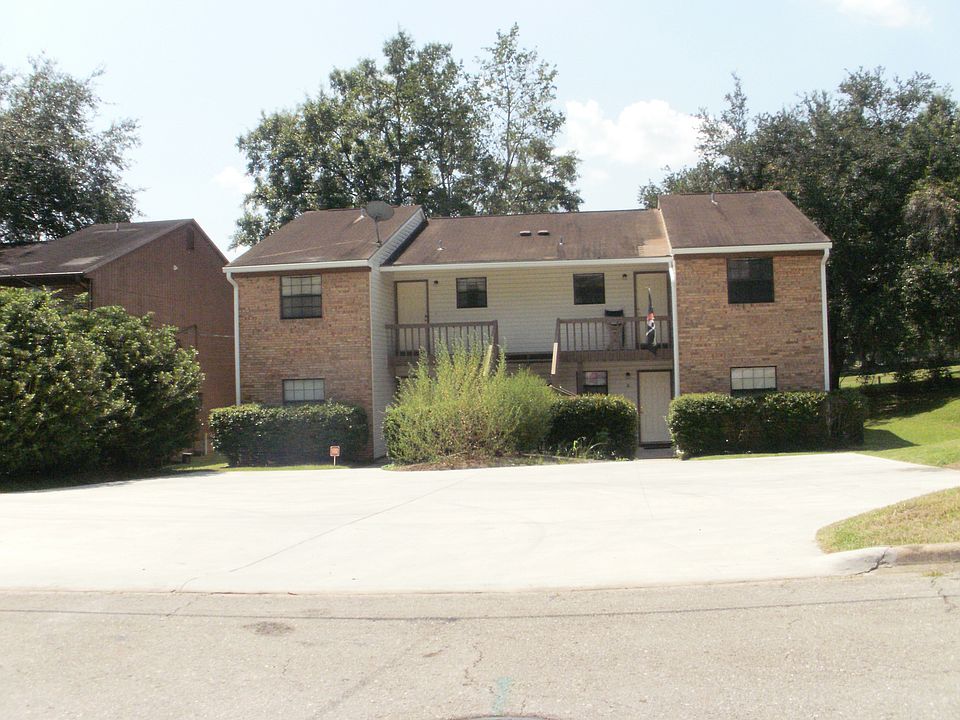 1st image of 1915 Darryl Dr APT C
