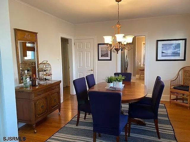 101 N Essex Ave — Photo 3