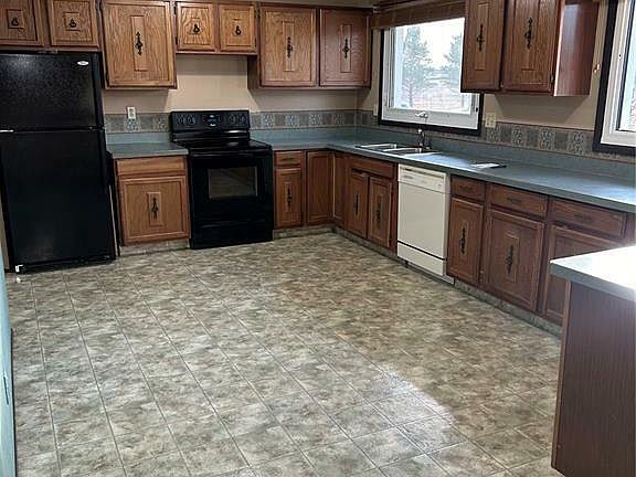 5th image of 608 Prince St
