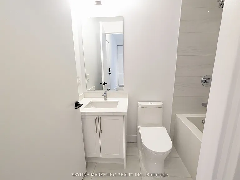 2450 Old Bronte Rd #524 — Photo 7