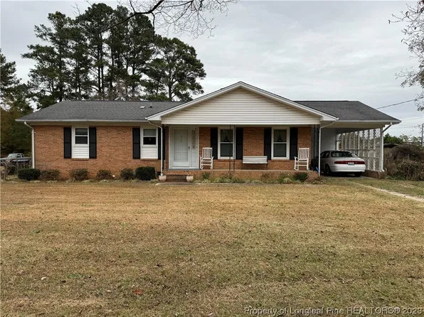 410 College Dr, Raeford, NC 28376