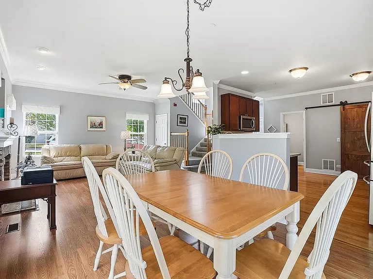 1814 Candlelight Cir — Photo 18