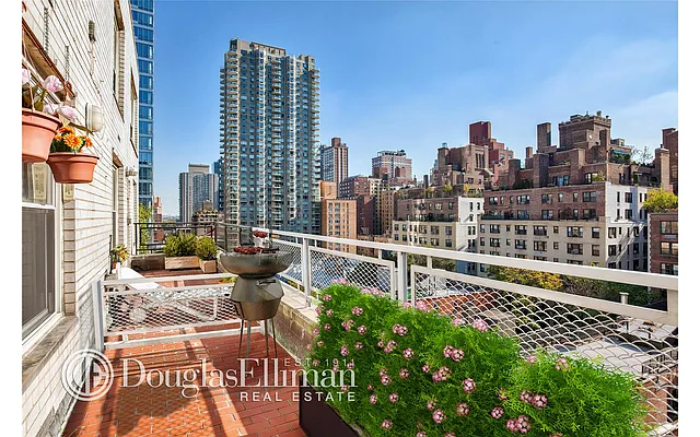 Sold by Douglas Elliman | media 20