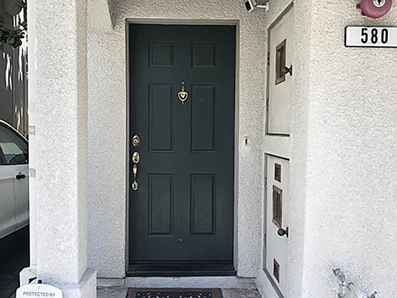 2nd image of 580 Blackwood Ter