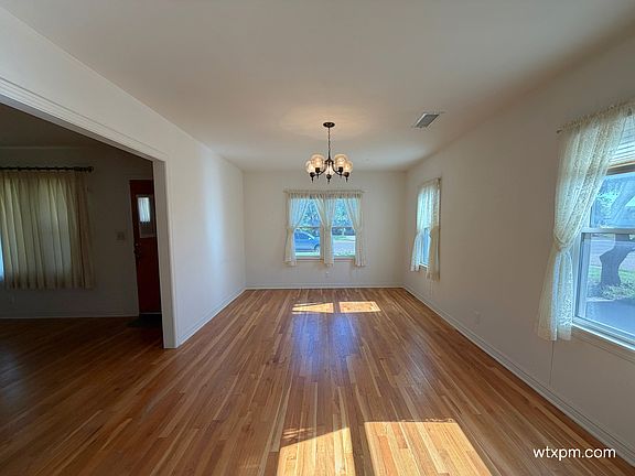 2106 3rd Ave Canyon TX - Dining Room