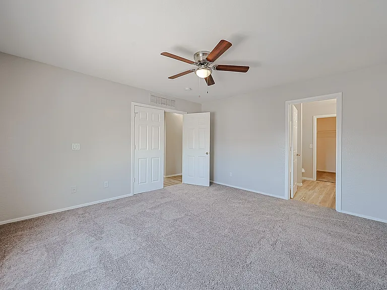 8608 W Superior Ave — Photo 19