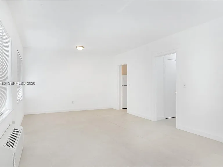 974 Biarritz Dr #11 — Photo 4