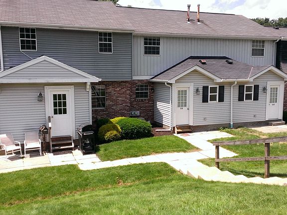 4th image of 105 Concord Way