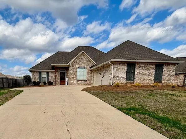 712 Parkdale Pl, Brandon, MS 39042