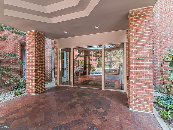 3rd image of 4808 Moorland Ln APT 502