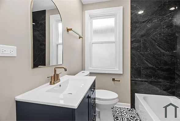 511 W 104th St — Photo 23