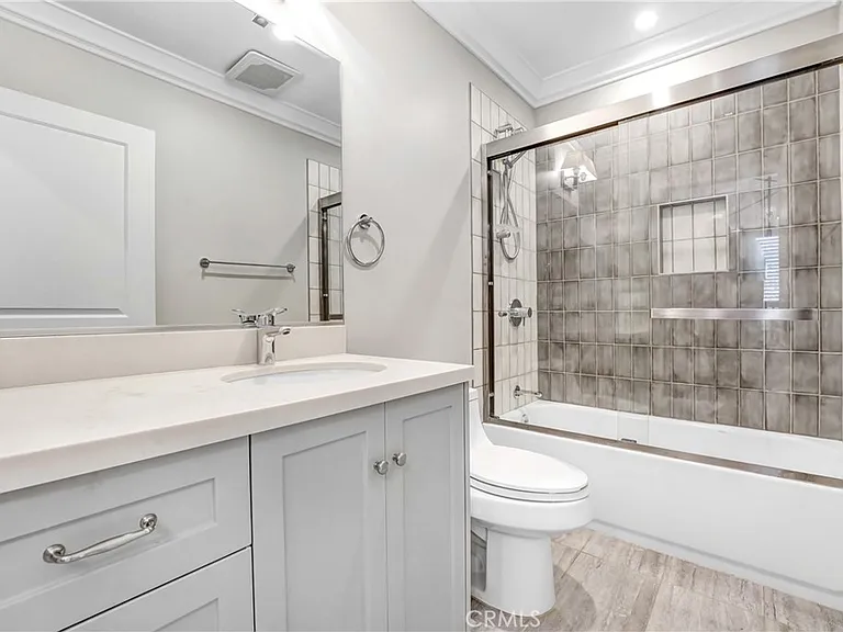 158 S Sierra Madre Blvd #4 — Photo 12