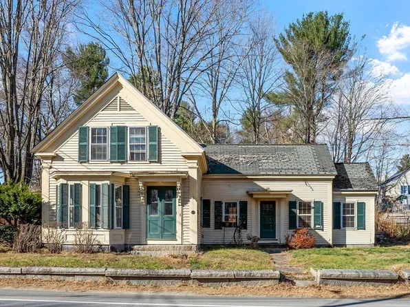 61 N Main St, Westford, MA 01886