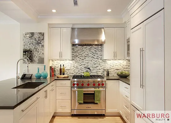 Sold by Warburg | media 3