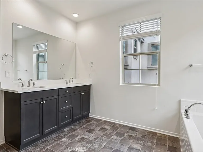 5313 Teramo Ln — Photo 22