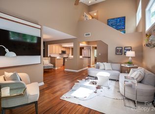 189 Riverview Ter, Lake Wylie, SC 29710