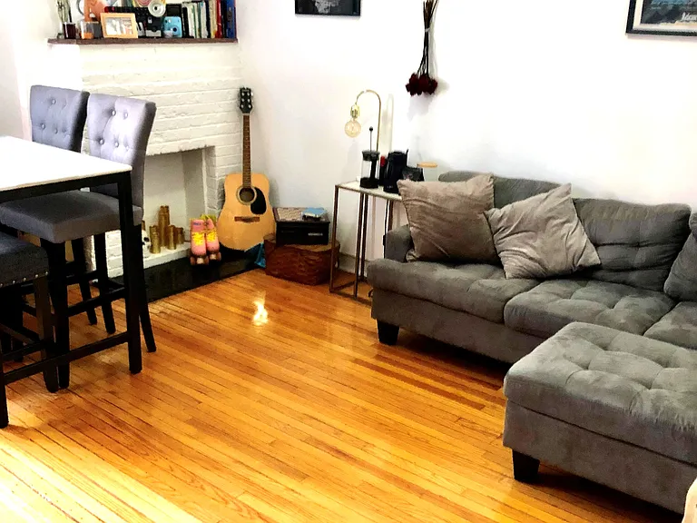 1353 N State Pkwy #5C — Photo 4