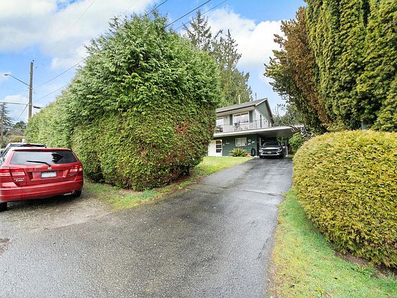 3rd image of 1553 55a St