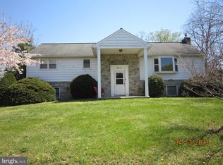 1096 Rettew Mill Rd, Ephrata, PA 17522