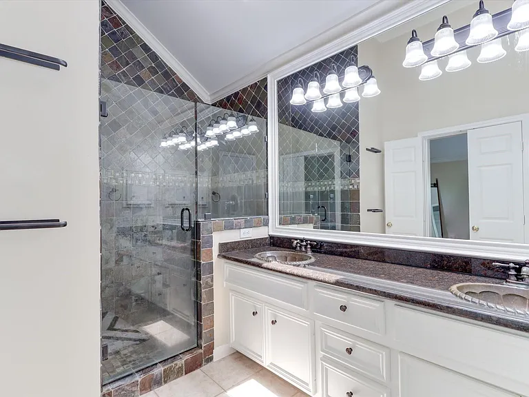 1706 Tuam St #C — Photo 19