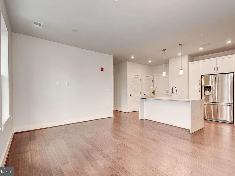 1411 Key Blvd #406 — Photo 15