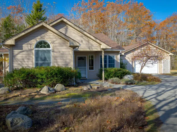 40 Ridgeway Drive, Bar Harbor, ME 04609