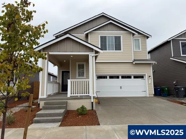 1166 Parkside Ave, Woodburn, OR 97071