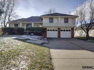 13561 Marinda St, Omaha, NE 68144