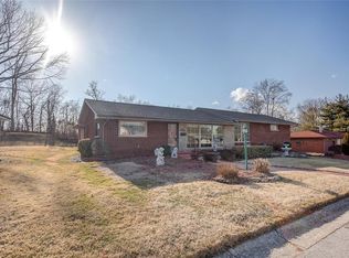4812 Wick Mor Dr, Alton, IL