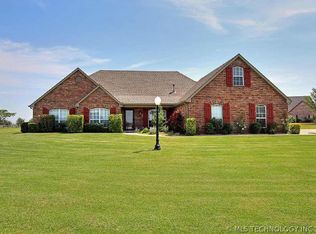 7111 E 149th Pl, Collinsville, OK 74021