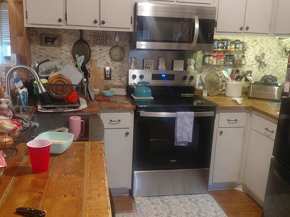 3rd image of 319 Old Oconee Rd
