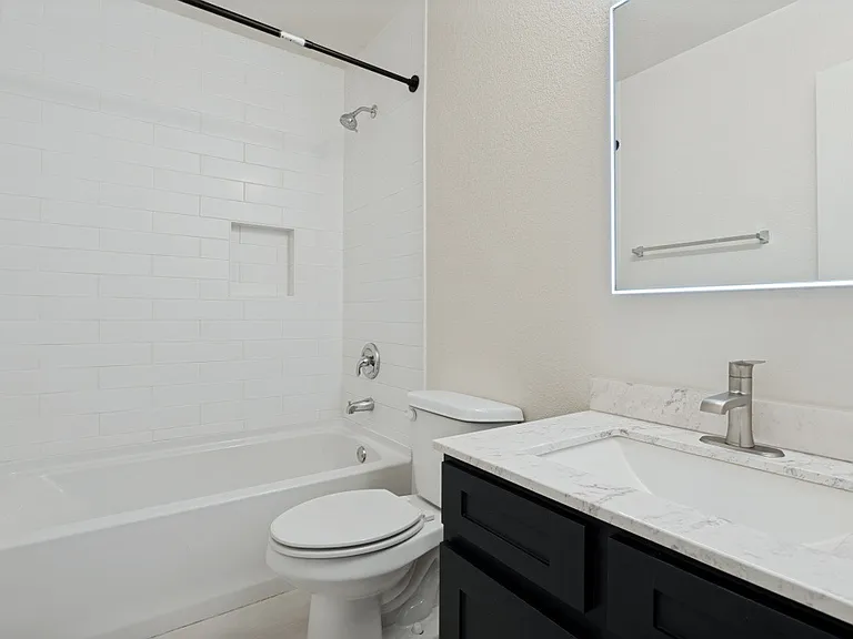 925 Jamie Dr — Photo 15