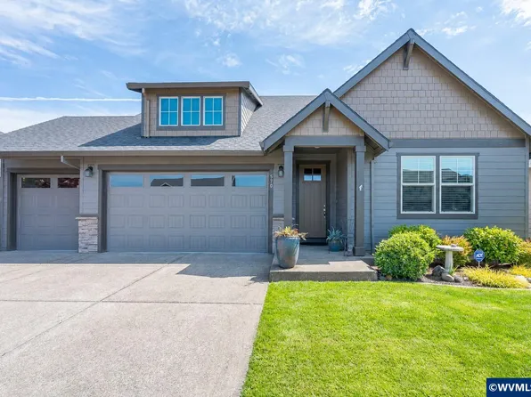 570 SE Cooper St, Dallas, OR 97338