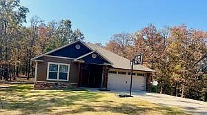 1st image of 10530 Oakwood Dr