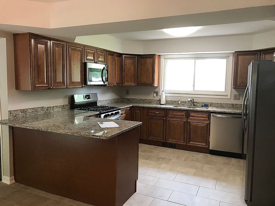 31574 Hayes Rd, Fraser, MI 48026 | Zillow