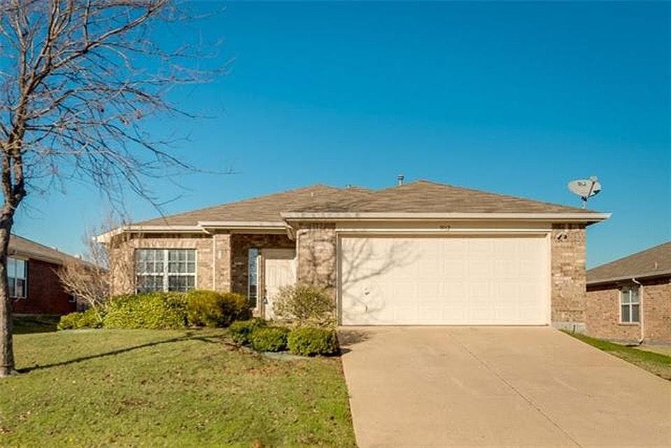 1st image of 3112 Eastwood Dr