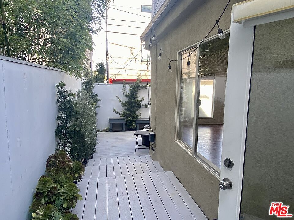 1st image of 309 Venice Way #309