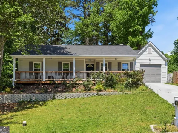 874 Fox Valley Dr, Stone Mountain, GA 30088
