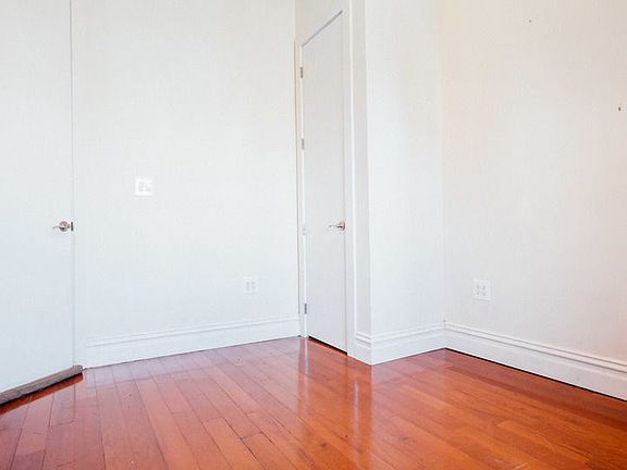 4th image of 1563 Dekalb Ave APT 2R