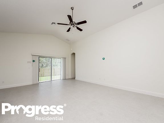 3rd image of 763 Paris Dr.