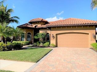 7334 Acorn Way, Naples, FL 34119