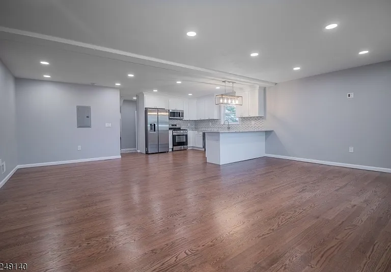 205 Gordon Ave — Photo 5