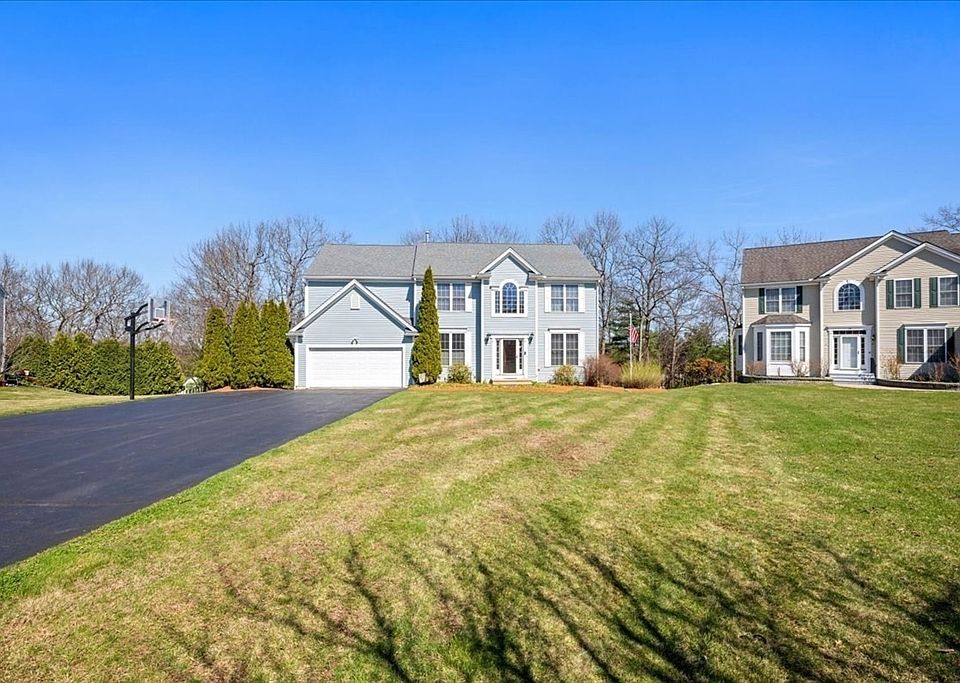 1st image of 16 Blackstone Ln