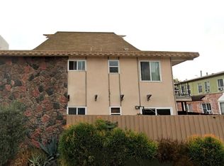 Rowena, Los Angeles, CA 90039