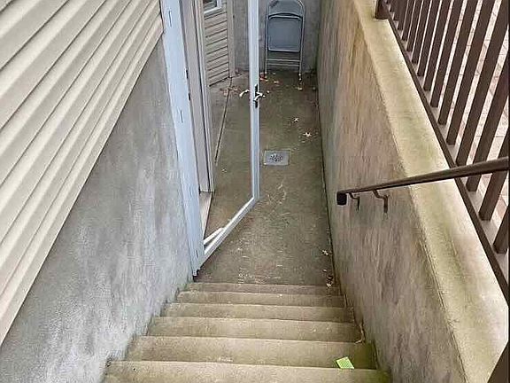 2nd image of 20 Moreno Ct Floor 1F